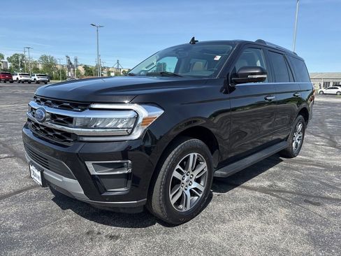 Used 2024 Ford Expedition Limited AWD/4WD image 5