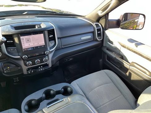 Used 2022 RAM 3500 Big Horn w/ Level 1 Equipment Group AWD/4WD image 9