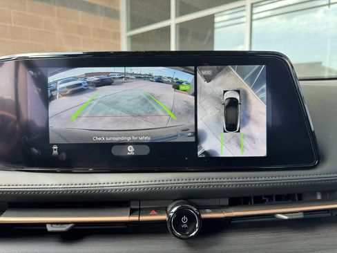 Used 2023 Nissan Ariya FWD image 23