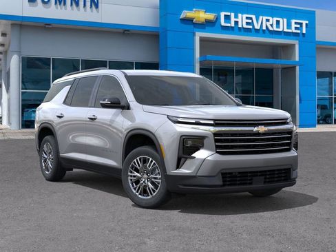 New 2026 Chevrolet Traverse LT image 8
