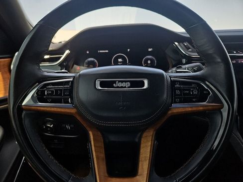 Used 2023 Jeep Grand Cherokee L Summit AWD/4WD image 30