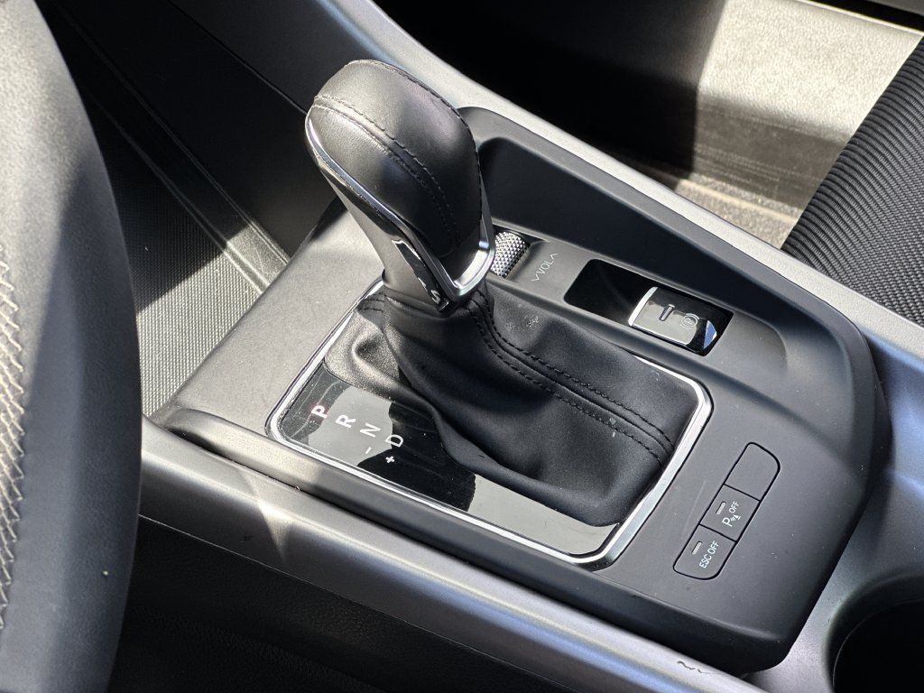 Used 2024 Dodge Hornet GT AWD/4WD image 19