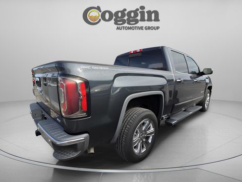 Used 2018 GMC Sierra 1500 SLT w/ Enhanced Driver Alert Package image 9