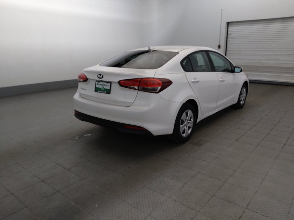 Used 2017 Kia Forte LX w/ LX Popular Package FWD image 9