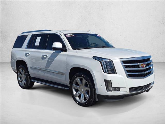 Used 2019 Cadillac Escalade Luxury RWD image 3