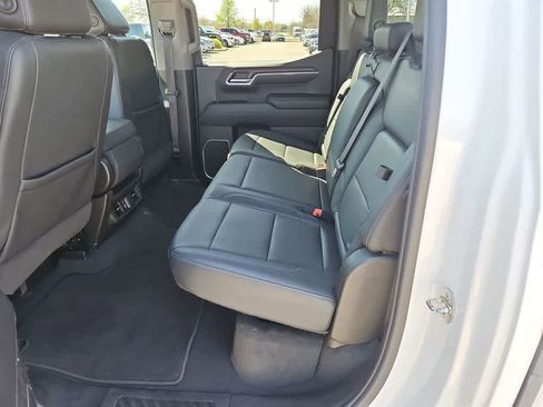 Used 2024 GMC Sierra 1500 SLT image 20