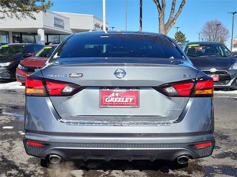 Certified 2020 Nissan Altima 2.5 SR w/ Premium Package image 11