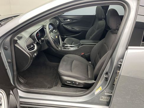 Used 2024 Chevrolet Malibu LT FWD image 3