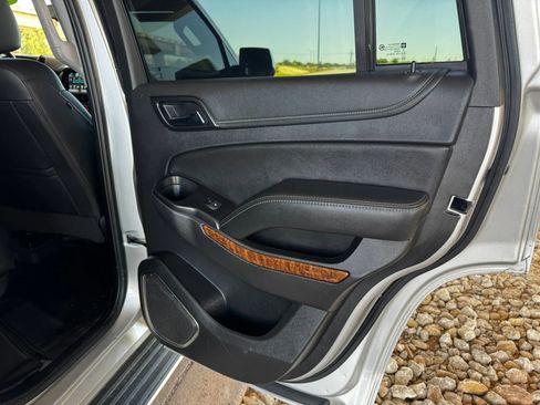 Used 2020 Chevrolet Tahoe Premier RWD image 25