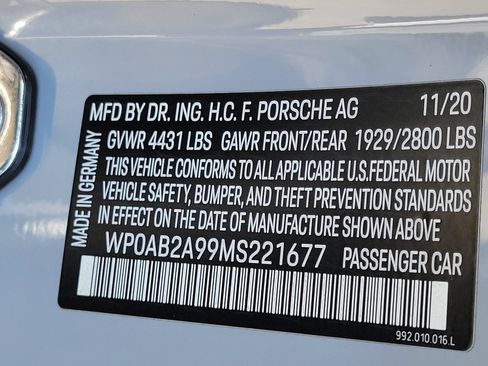 Certified 2021 Porsche 911 Carrera 4S AWD/4WD image 32