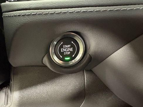 New 2026 Chevrolet Suburban Z71 image 33