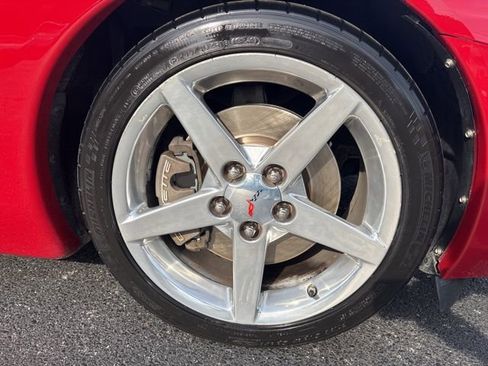 Used 2005 Chevrolet Corvette Coupe w/ Preferred Equipment Group image 15