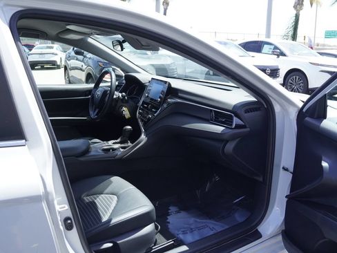 Used 2024 Toyota Camry SE FWD image 21