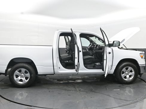 Used 2024 RAM 1500 Big Horn image 42