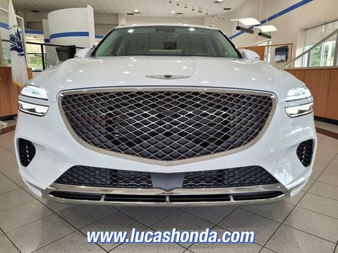 Used 2024 Genesis GV70 2.5T w/ Advanced Package image 2