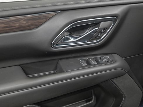 Used 2023 Chevrolet Suburban LS image 13