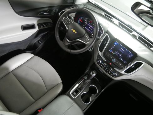 Used 2019 Chevrolet Equinox Premier image 9