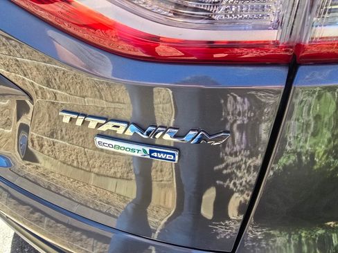 Used 2013 Ford Escape Titanium w/ Parking Technology Pkg AWD/4WD image 19