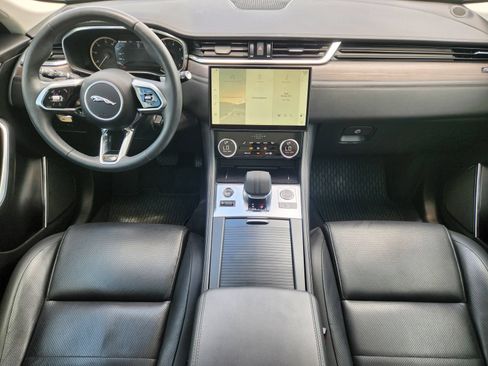 Used 2023 Jaguar F-PACE S AWD/4WD image 29