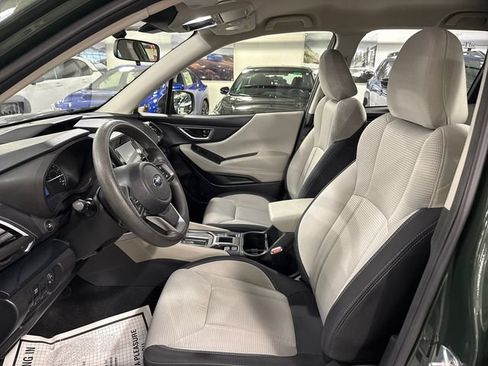 Used 2023 Subaru Forester AWD/4WD image 10