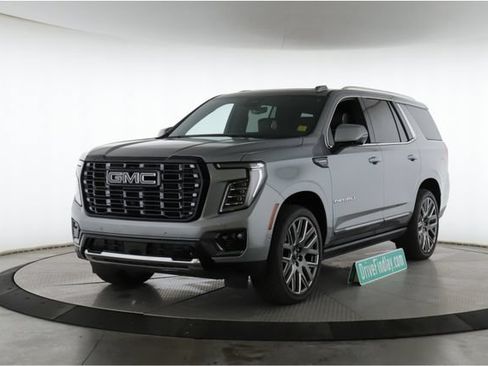 Used 2026 GMC Yukon Denali Ultimate AWD/4WD image 10