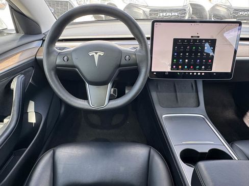 Used 2022 Tesla Model 3 Long Range AWD/4WD image 25
