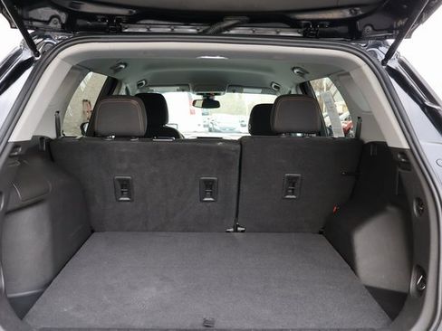 Used 2021 GMC Terrain SLE w/ Driver Convenience Package image 24