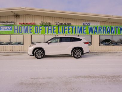 Used 2021 Toyota Highlander Platinum