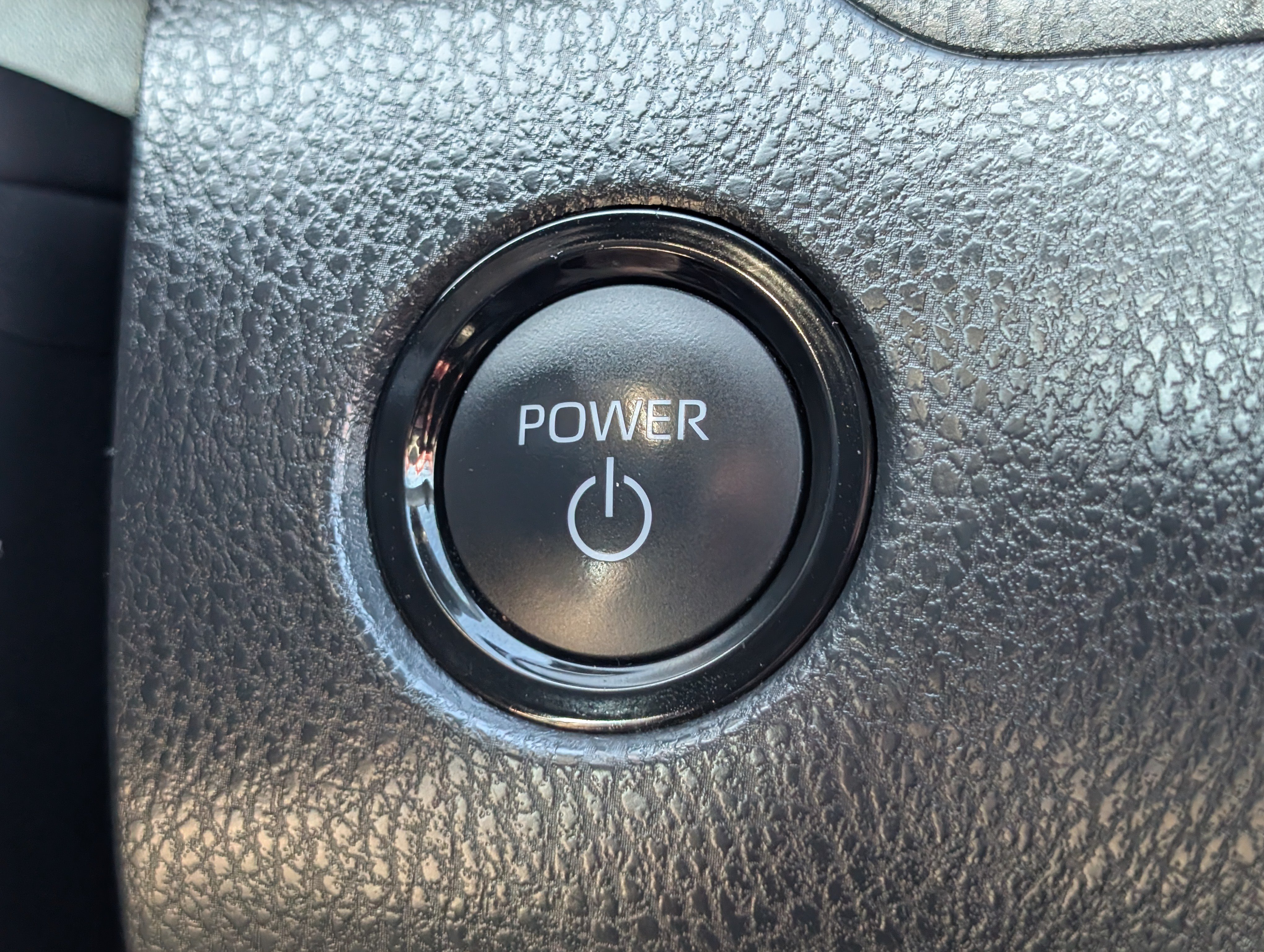 Used 2025 Toyota Camry LE FWD image 24