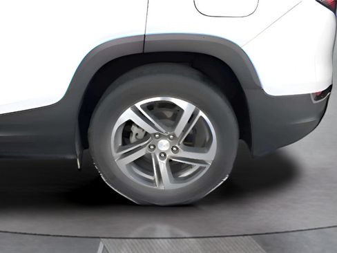 Used 2021 GMC Terrain SLT w/ LPO, Floor Liner Package FWD image 23