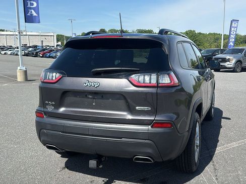 Used 2022 Jeep Cherokee Latitude Lux w/ Sun & Sound Group AWD/4WD image 7