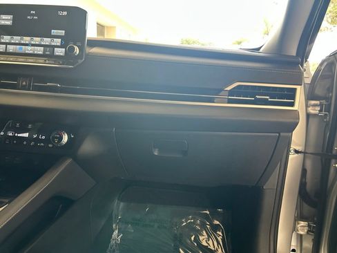 Used 2022 Mitsubishi Outlander SEL AWD/4WD image 23