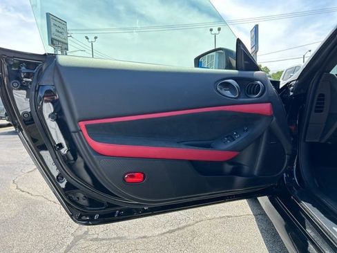 Used 2024 Nissan Z Performance w/ Floor Mat Package RWD image 21