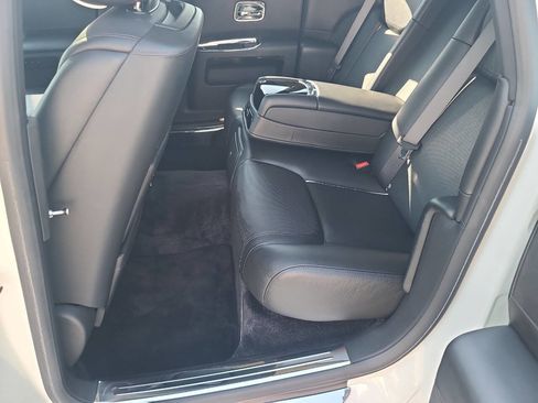 Used 2015 Rolls-Royce Ghost image 33