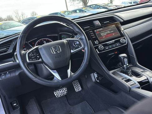 Used 2019 Honda Civic Sport image 13