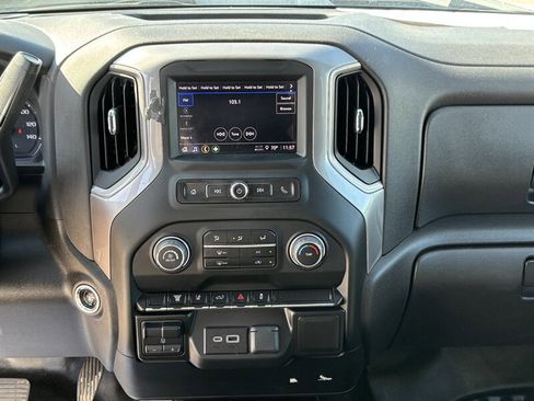 Used 2024 Chevrolet Silverado 3500 W/T image 17