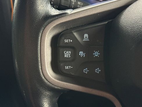 Used 2023 Ford Bronco Badlands image 27