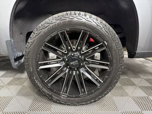 Used 2021 Chevrolet Silverado 1500 LTZ w/ LTZ Premium Package image 19