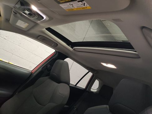 Used 2022 Toyota Corolla Cross LE image 25