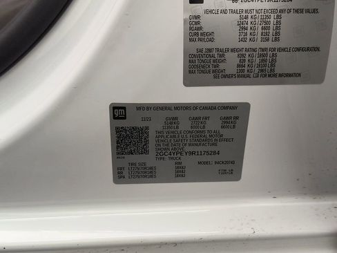 Used 2024 Chevrolet Silverado 2500 LTZ image 16