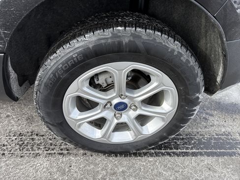 Certified 2019 Ford EcoSport SE image 4