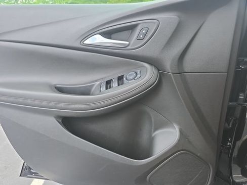 Used 2024 Buick Encore GX Sport Touring FWD image 27