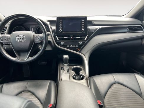 Used 2021 Toyota Camry SE FWD image 10