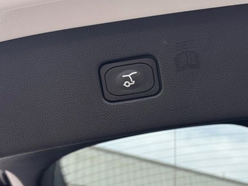 Certified 2024 Ford Edge SEL w/ Convenience Package image 8