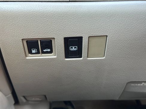 Used 2006 Toyota Avalon Limited image 47