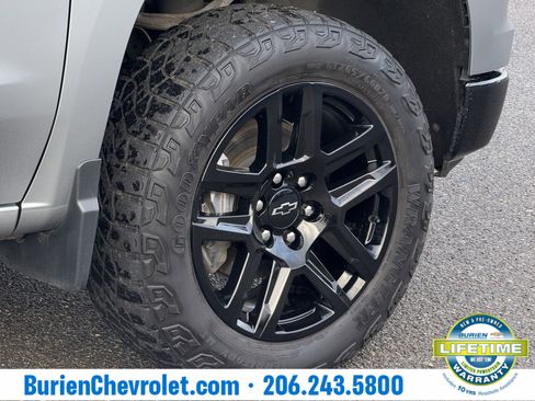 Used 2023 Chevrolet Silverado 1500 Custom Trail Boss w/ LPO, Dark Essentials Package image 27