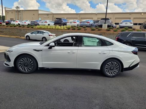 New 2025 Hyundai Sonata SEL image 4