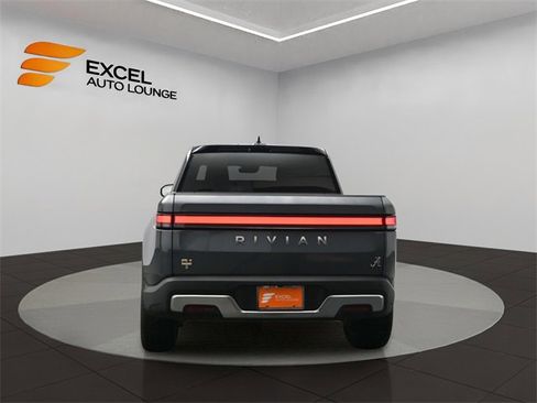 Used 2022 Rivian R1T Launch Edition image 4