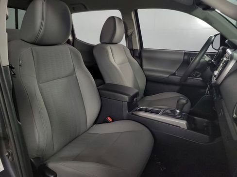 Used 2019 Toyota Tacoma SR5 image 15
