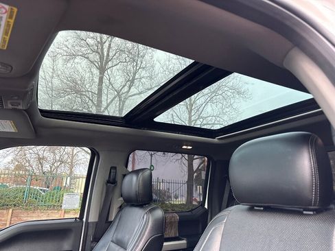 Used 2018 Ford F250 Lariat w/ Lariat Ultimate Package image 19